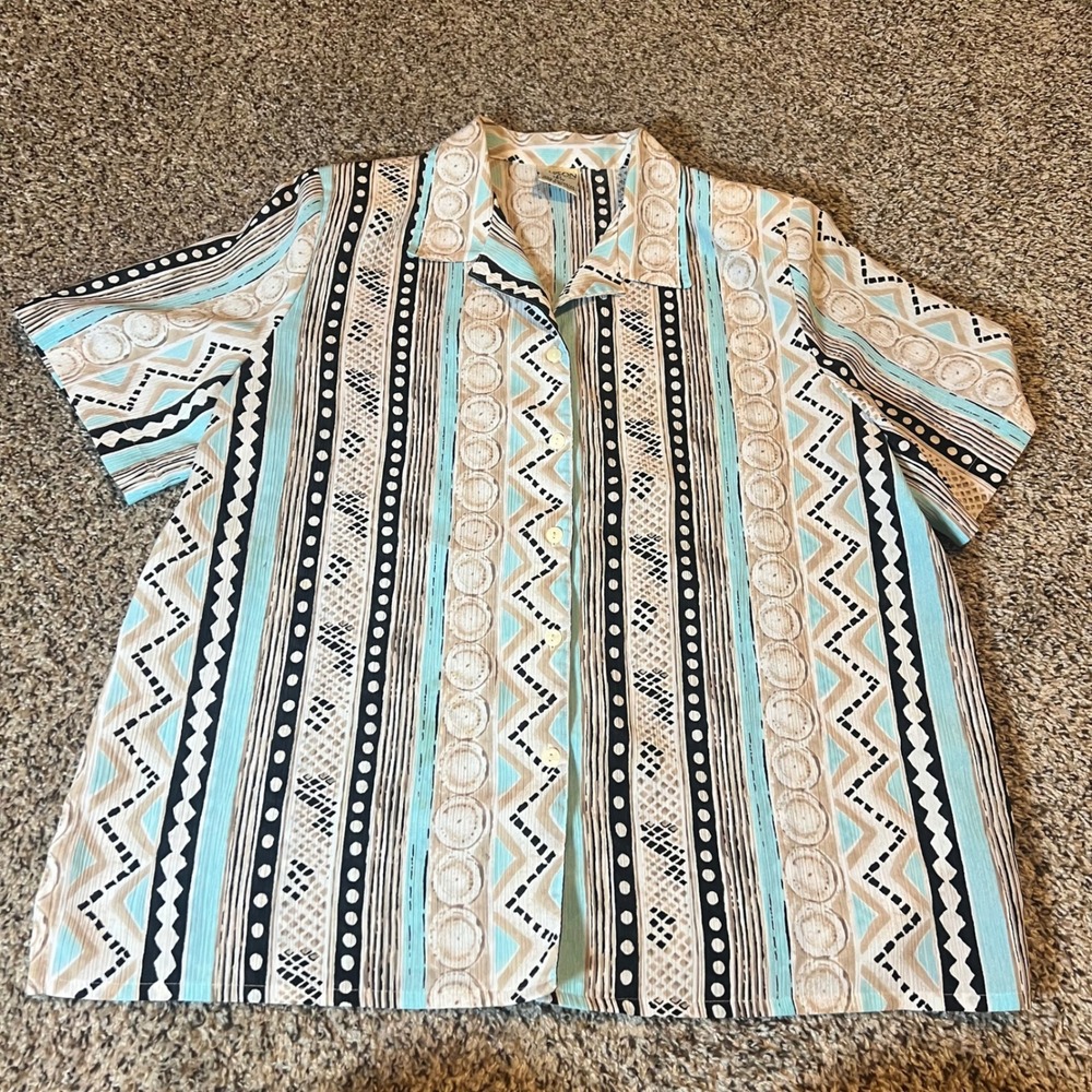 ALLISON DALEY 18W‎ Women's Short Sleeve Button Up Blouse Geometric Print